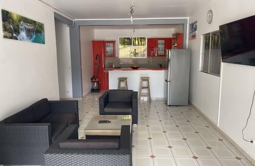 Saint-Esprit Villa | Villa in the quiet and relaxing countryside with swimming pool 10, 15 minutes from the beaches