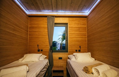 Zrce Villa | Villa in Zrce, Close to the Beach, Water Sports, Festival, Party, Free Wifi