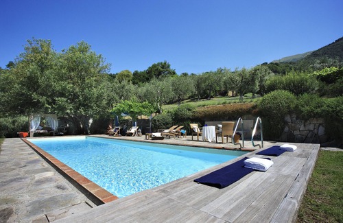 Nocchi House | Villa inthe countryside among the olive trees in Tuscany Lucca Versilia Camaiore