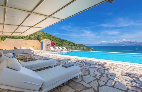 Apraos Villa | Villa Irida - Six Bedroom Villa, Sleeps 14