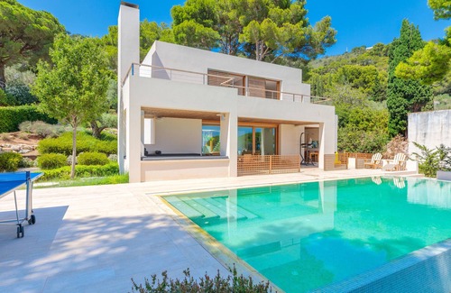 Aiguablava Villa | "Villa Irina in Begur: Luxury and Sea Views Near the Beach"