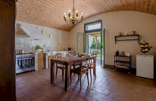 Peccioli Villa | Villa Iside 8, Emma Villas