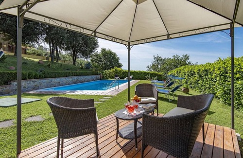Civitella in Val di Chiana Villa | Villa in Tuscany with Panoramic Pool