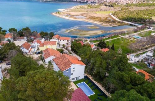 Donji Karin Villa | Villa Ivanovi Dvori