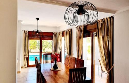 Caserio Los Tarquinos Villa | Villa Jacaranda Altaona Golf
