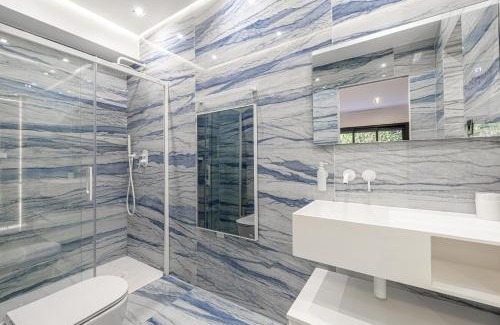 Riou - Petit Juas - Av de Grasse Villa | Villa Jaliel Cannes I 270m2 I Spa I 10 minutes du centre-ville I 12 personnes