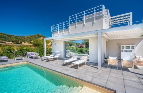 Villasimius Villa | Villa Kòsmos - Piscina e Giardino - Villasimius