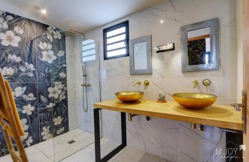 L'Etang-Sale Villa | VILLA KALAÉ
