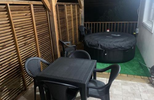Baillif Apartment | Villa Karata Appartement T3 avec Spa et vue sur mer BAILLIF Basse-Terre