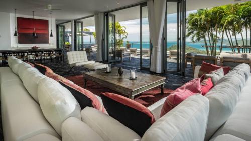 Thong Krut Villa | Villa Kasalong - Luxury 6 Bedrooms Property