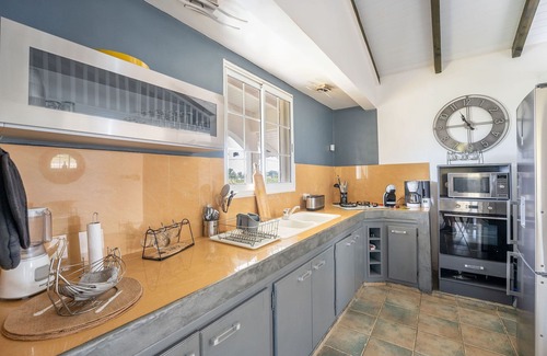 Saint-Francois Apartment | Villa Kaz'a Dubédou sleeps 9