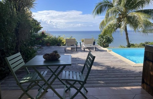 Pointe-Noire Villa | Villa Kaz in Thomy, pool and Spa Panoramic sea view of Pointe Noire bay