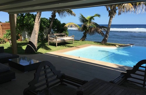 Trois-Bassins Villa | VILLA KAZ KAYAMB, FEET IN THE WATER