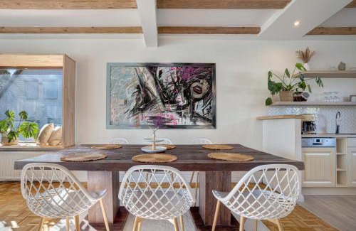 Halstenbek Apartment | Villa Kokorey