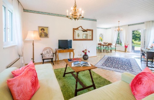 Velden am Worther See Hotel | Villa Konstanze