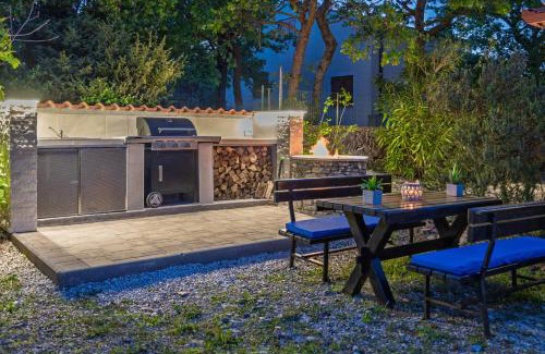 Salakovci Villa | Villa Krasna Kuca for 5 people near Labin - Rabac with private heated pool