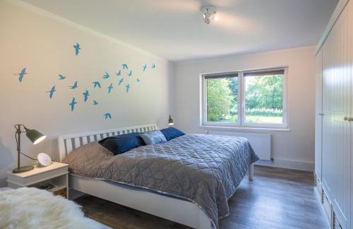 Husum House | Villa Lütt-KEINE MONTEURE-