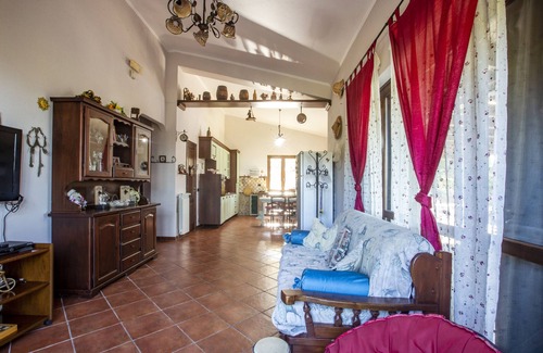 San Piero Patti Cottage | Villa 'L'Uliveto' with Sea View, Private Pool and Wi-Fi