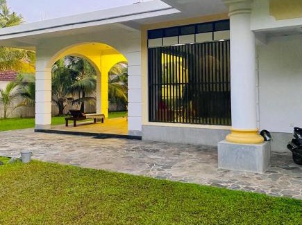 Unawatuna Apartment | Villa La more