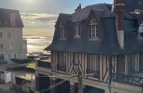Trouville-sur-Mer House | VILLA LA PLAGE