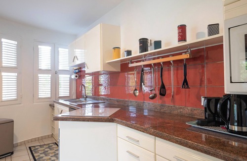 Goyave Villa | Villa Ladouchka with private pool and outdoor gazebo, no neighbors in sight