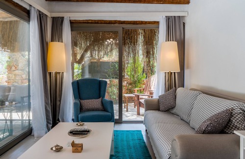 Akyaka Villa | Villa Lake-Stunning views across the surrounding mountains and forests.