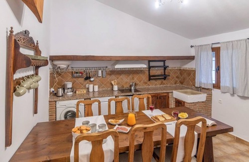 Antequera Villa | Villa Las Gayumbas Villanueva de la Concepción by Ruralidays