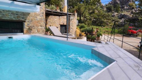 Anatoli Villa | Villa Lato - Villa with private pool and yard