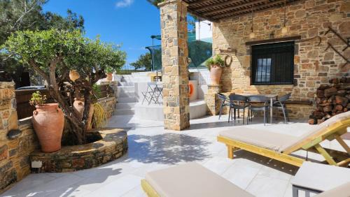 Anatoli Villa | Villa Lato - Villa with private pool and yard