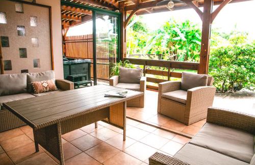 La Grande Montee Villa | Villa Le Colonial Zen - T4 à 5 mn Aéroport