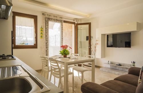 Pozzallo Apartment | Villa Le Mimose - Wave with pool, beachfront direct beach access