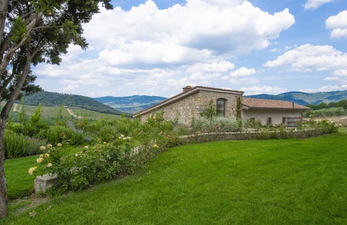 Panzano in Chianti Villa | Villa Le Scuderie in Tuscany by Fantasia Villas