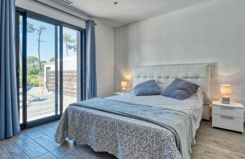 Vensac Villa | Villa Les Alyzés by Interhome