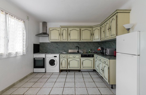 La Gaude Villa | Villa Les Oliviers – Pool & garden for families