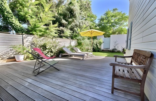La Couarde-sur-Mer House | Villa 'Les Oyats' with Shared Terrace, Private Garden and Wi-Fi