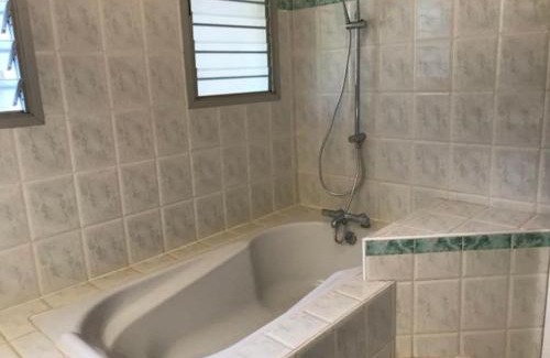 St Gilles-les-Bains Villa | Villa Les Talipots avec piscine et vue mer classée 5 étoiles