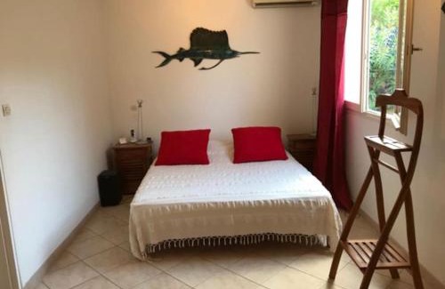 St Gilles-les-Bains Villa | Villa Les Talipots avec piscine et vue mer classée 5 étoiles