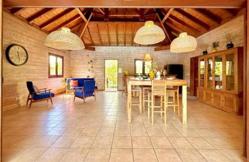 Saint-Benoit Apartment | Villa Letchis, Luxe, Authenticité & Calme à l'Est