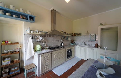 La Spezia House | Villa Levante 5pax A/C Free Wifi Private Pool Sea View Near 5 Terre