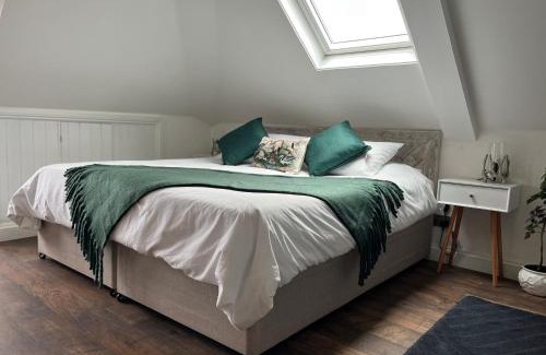 Paignton House | Villa Levante- Holiday Home Torbay