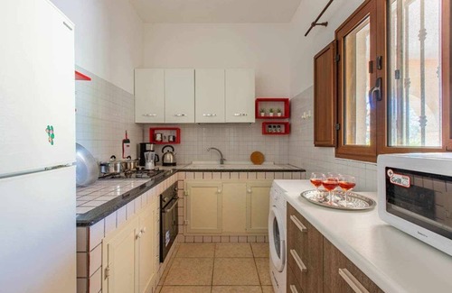 San Vito dei Normanni Villa | Villa Lidia - Private Pool - Patio pool view - Wild Beaches at 10 km - Big Bbq