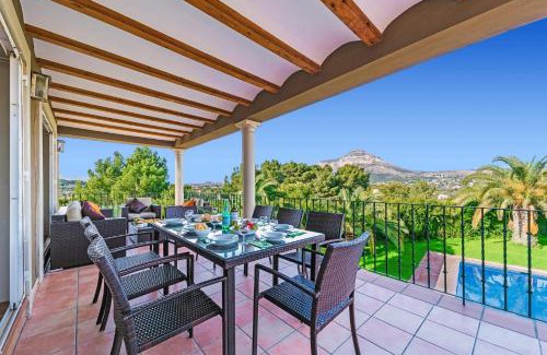 Tarraula Villa | Villa Limones by Villa Plus