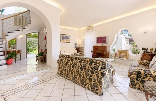 Casamicciola Terme Villa | VILLA LO SCARRAFONE