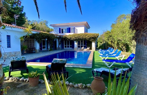 Lloret de Mar House | Villa Los Arcos, Costa BravanBreathtaking sea views & relaxation amidst nature