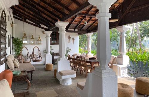 Parra Villa | VILLA LOU GOA Heritage Portuguese House 1903 With Pool