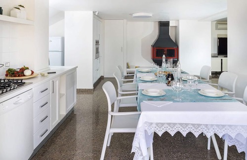 Marina di Modica Villa | Villa Lungomare - Nine Bedroom Villa, Sleeps 18