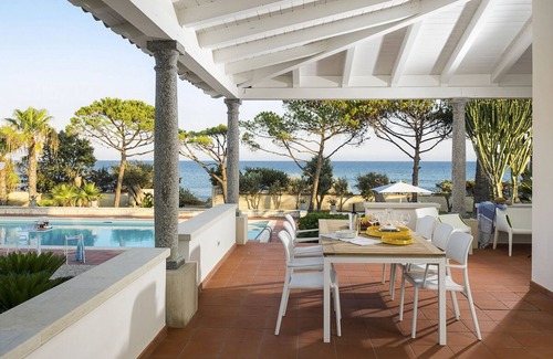 Marina di Modica Villa | Villa Lungomare - Nine Bedroom Villa, Sleeps 18