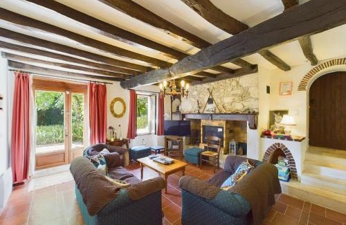 Beauville House | Villa Luxe avec Spa, Piscine Chauffée & Salle de Sport à Beauville