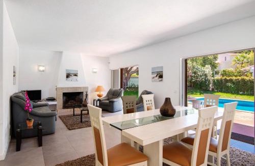 Vale do Lobo Villa | Villa Lynn - Quadradinhos