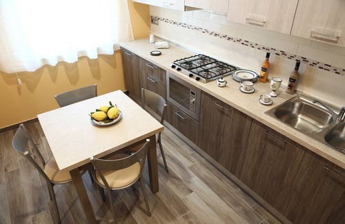 Pompei Apartment | Villa Magiola - Three-room apartment Calliope at 200 meters from the excavations of Pompei Parking free